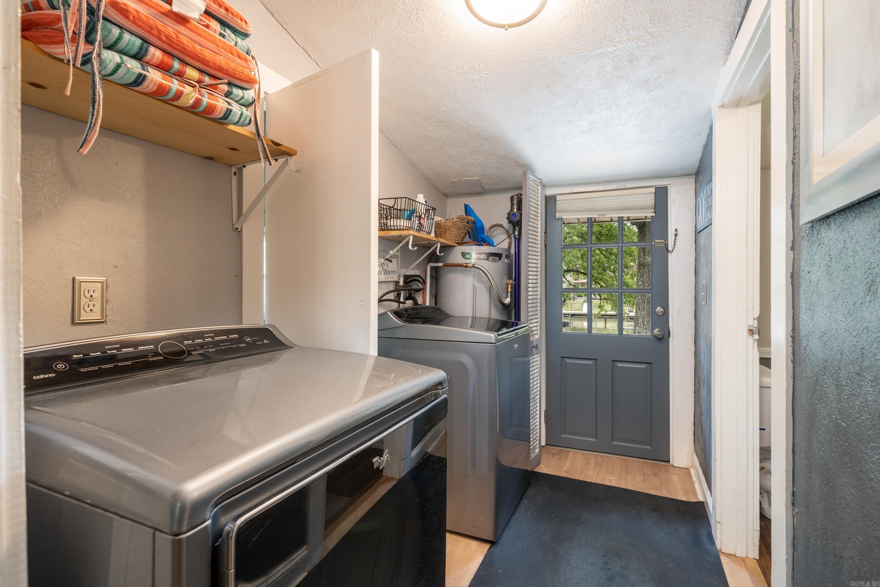 Lake Aire - Residential