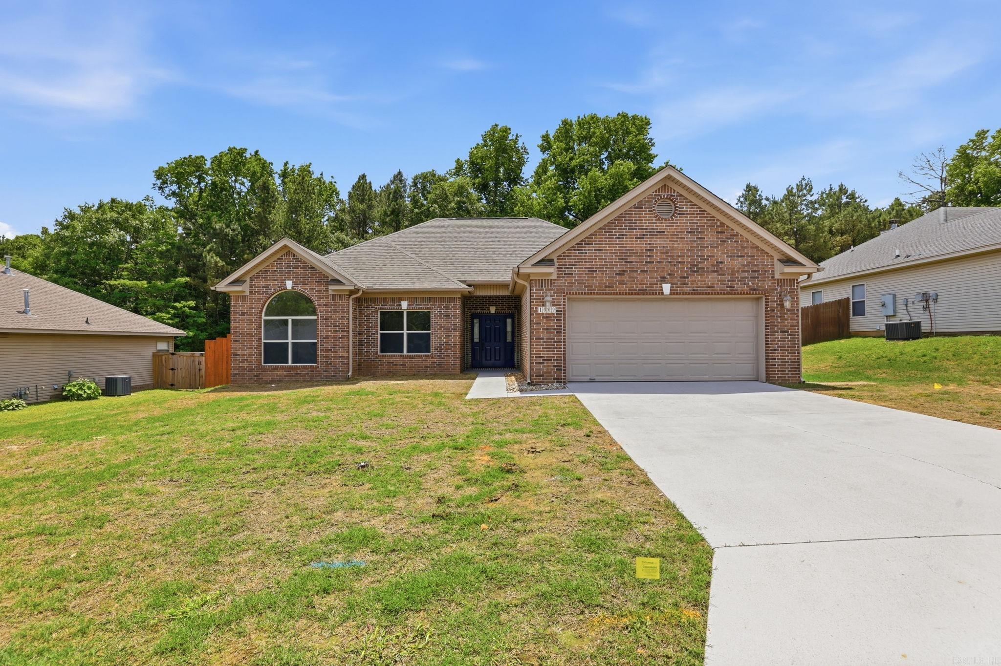 CLOVER HILL - Residential