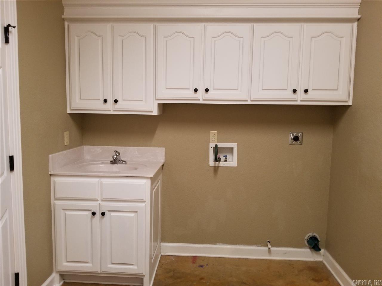 MILLERS CROSSING - Residential Lease