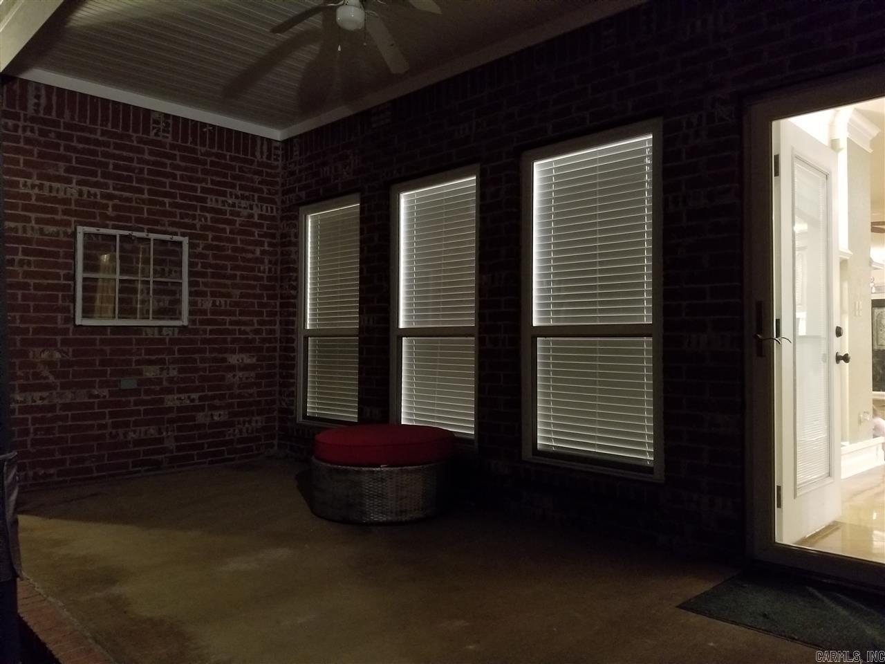 MILLERS CROSSING - Residential Lease