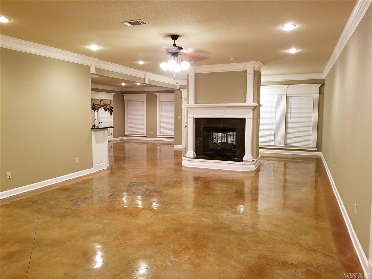 MILLERS CROSSING - Residential Lease