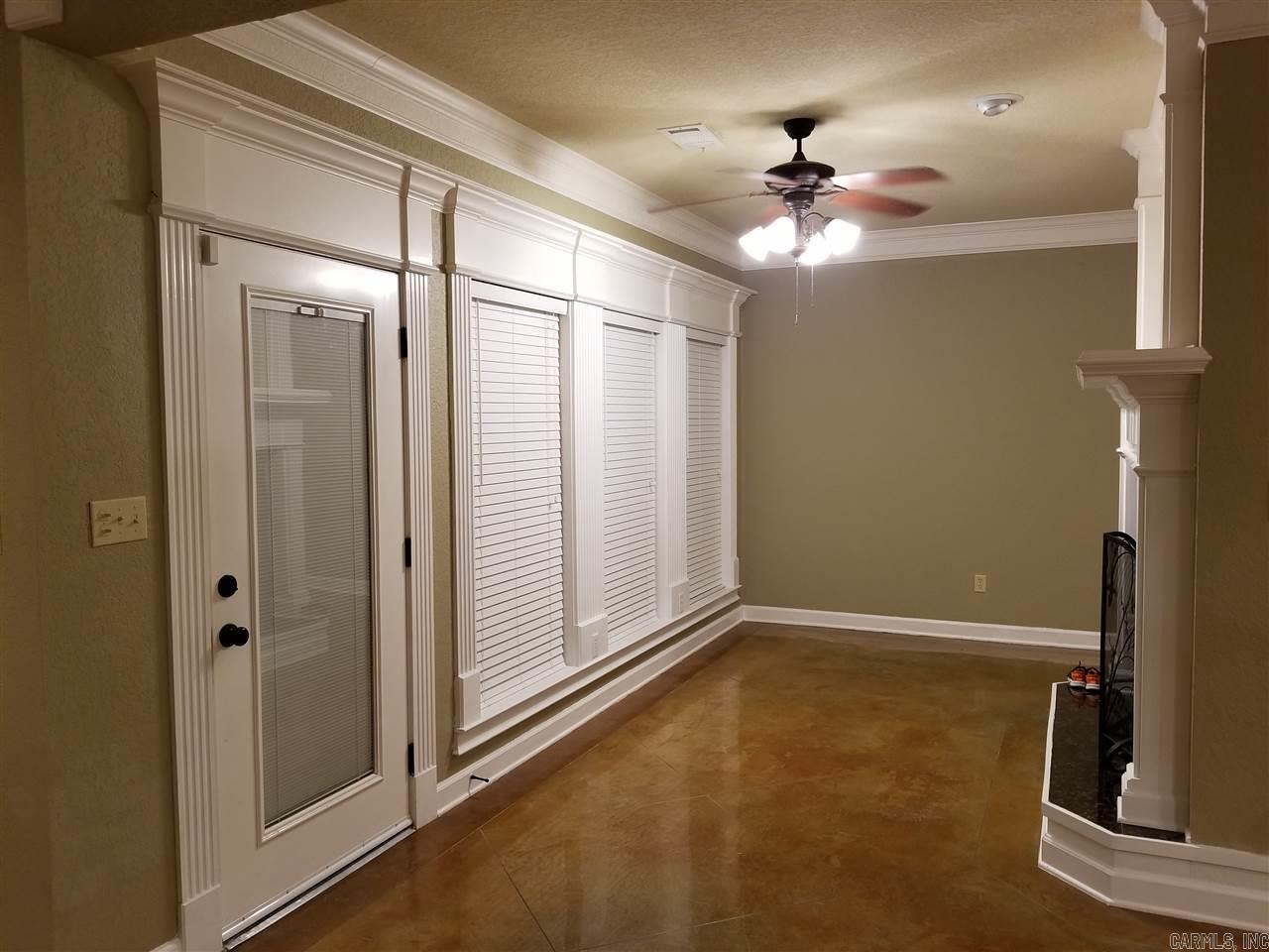 MILLERS CROSSING - Residential Lease