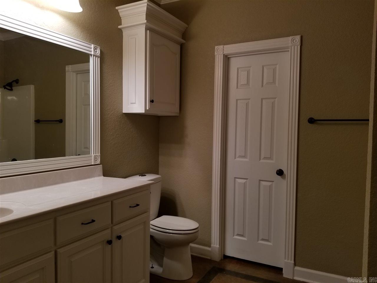 MILLERS CROSSING - Residential Lease