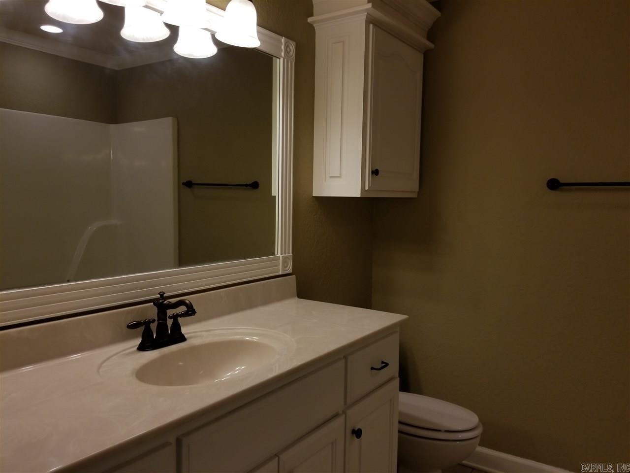 MILLERS CROSSING - Residential Lease