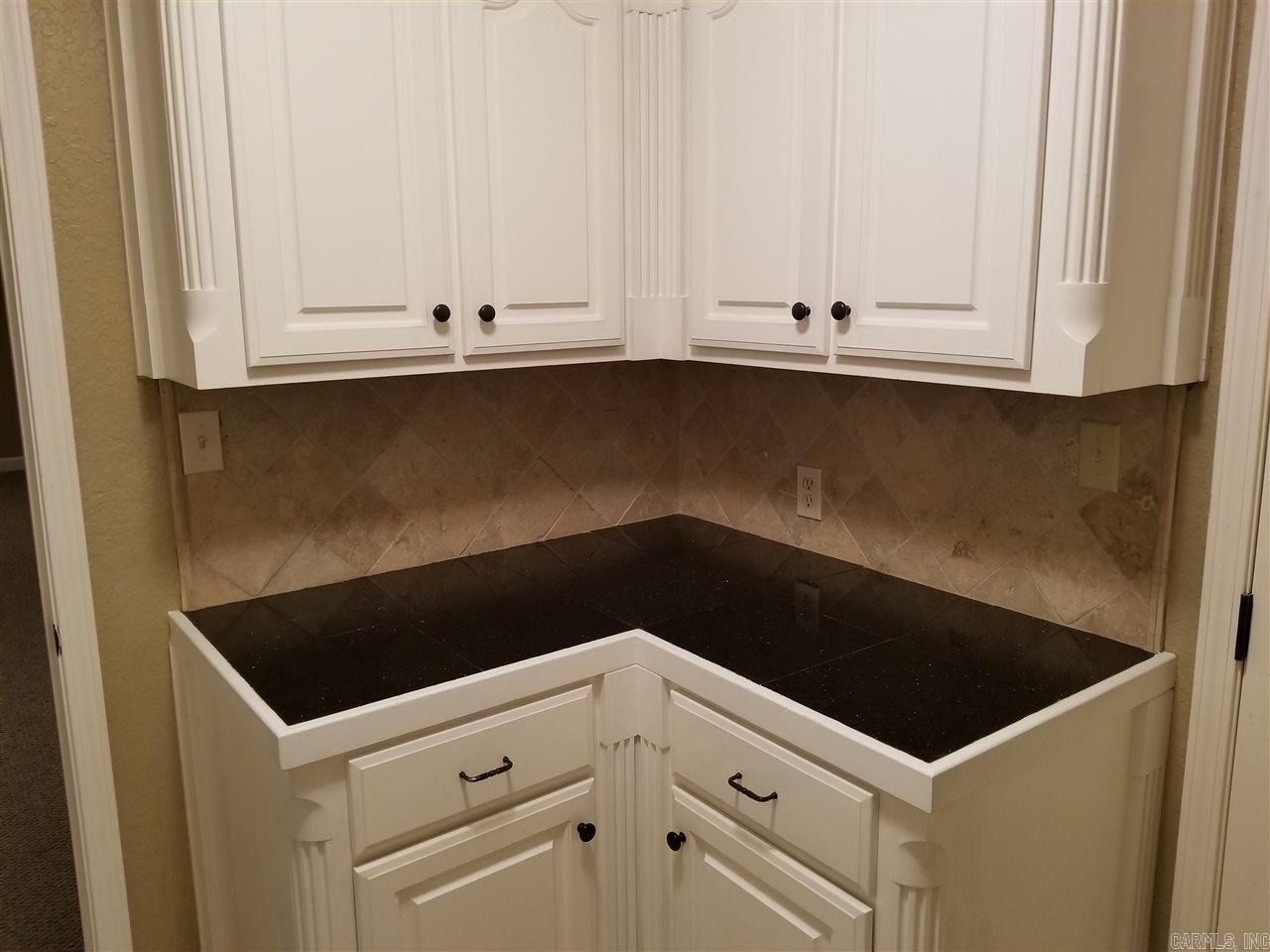 MILLERS CROSSING - Residential Lease