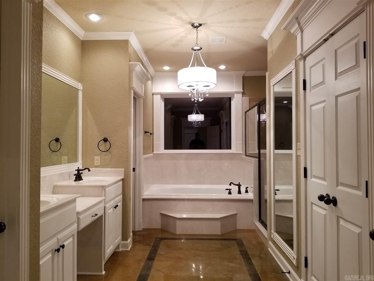 MILLERS CROSSING - Residential Lease