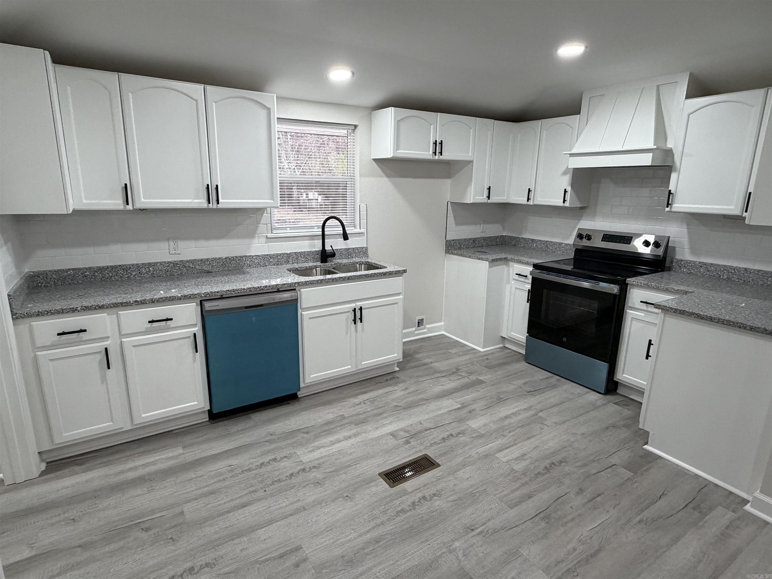 Not in Subdivision - Residential Lease