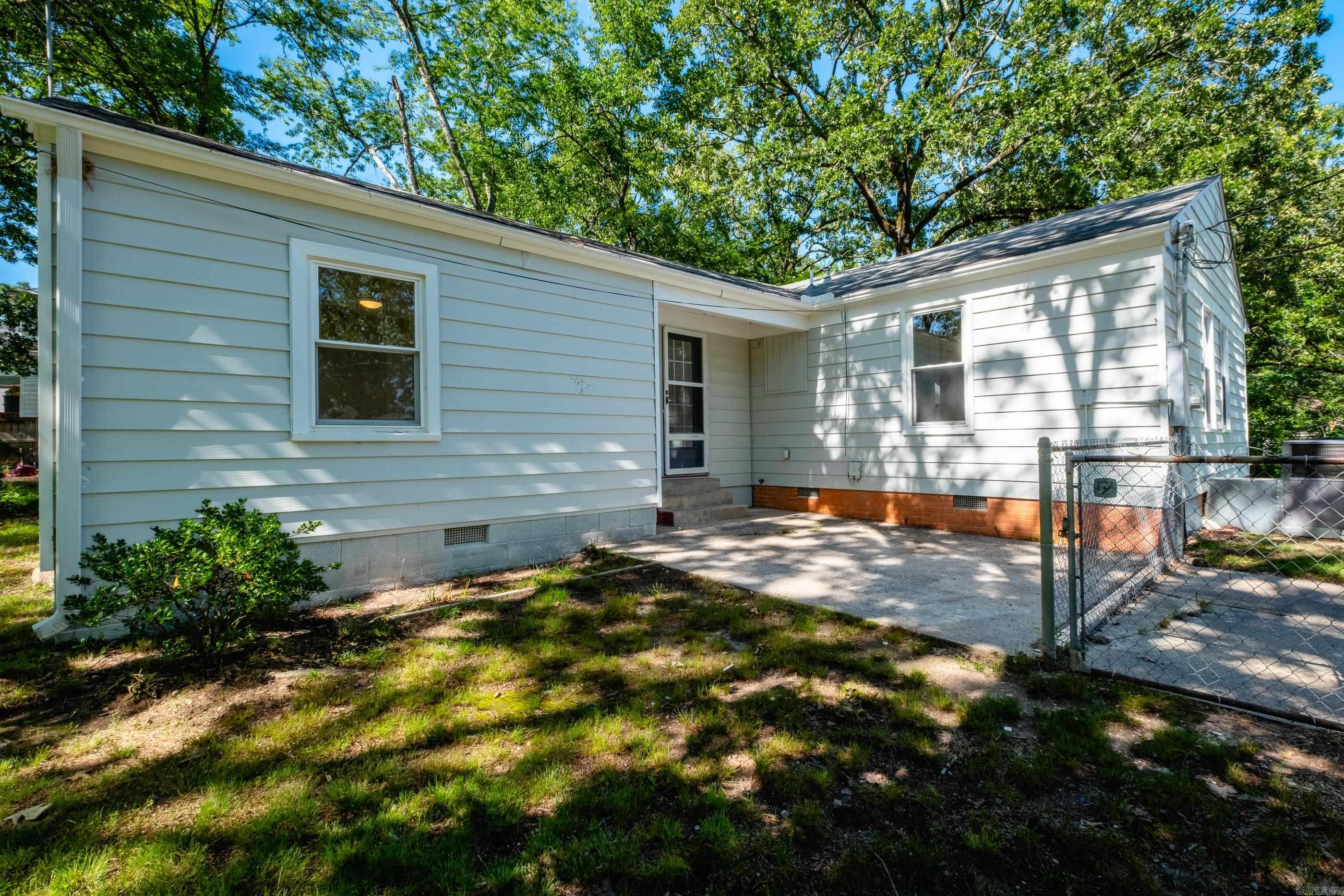 LINCOLN PARK - Residential