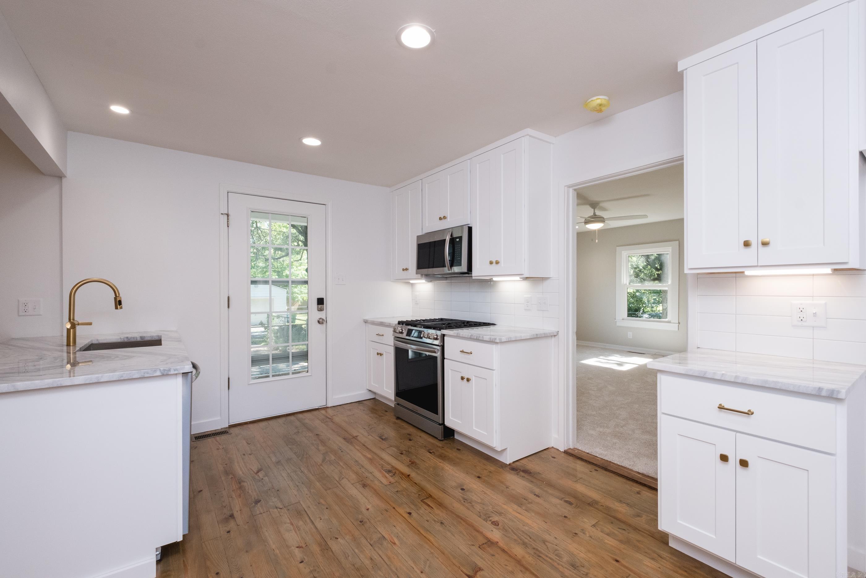 LINCOLN PARK - Residential