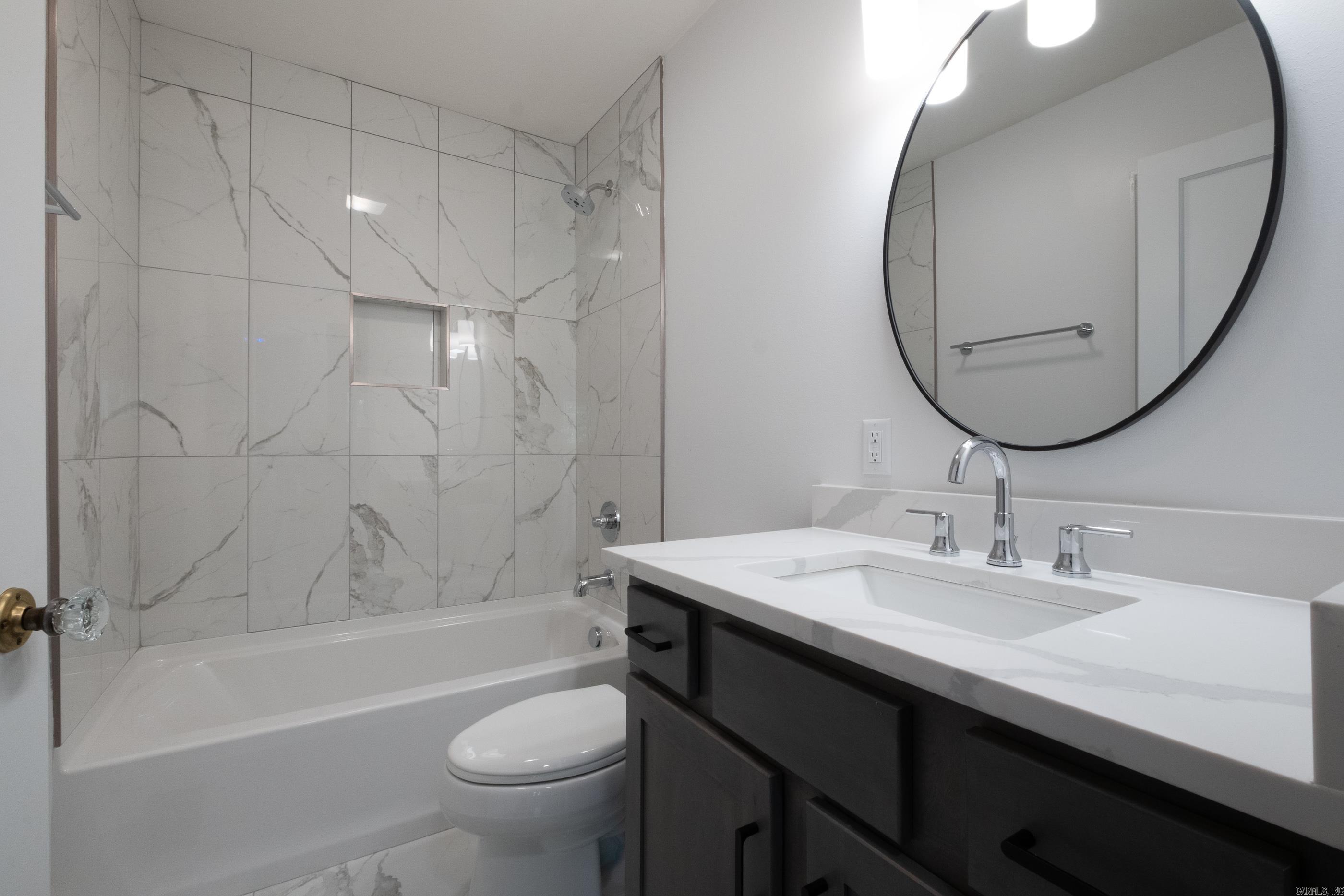 LINCOLN PARK - Residential