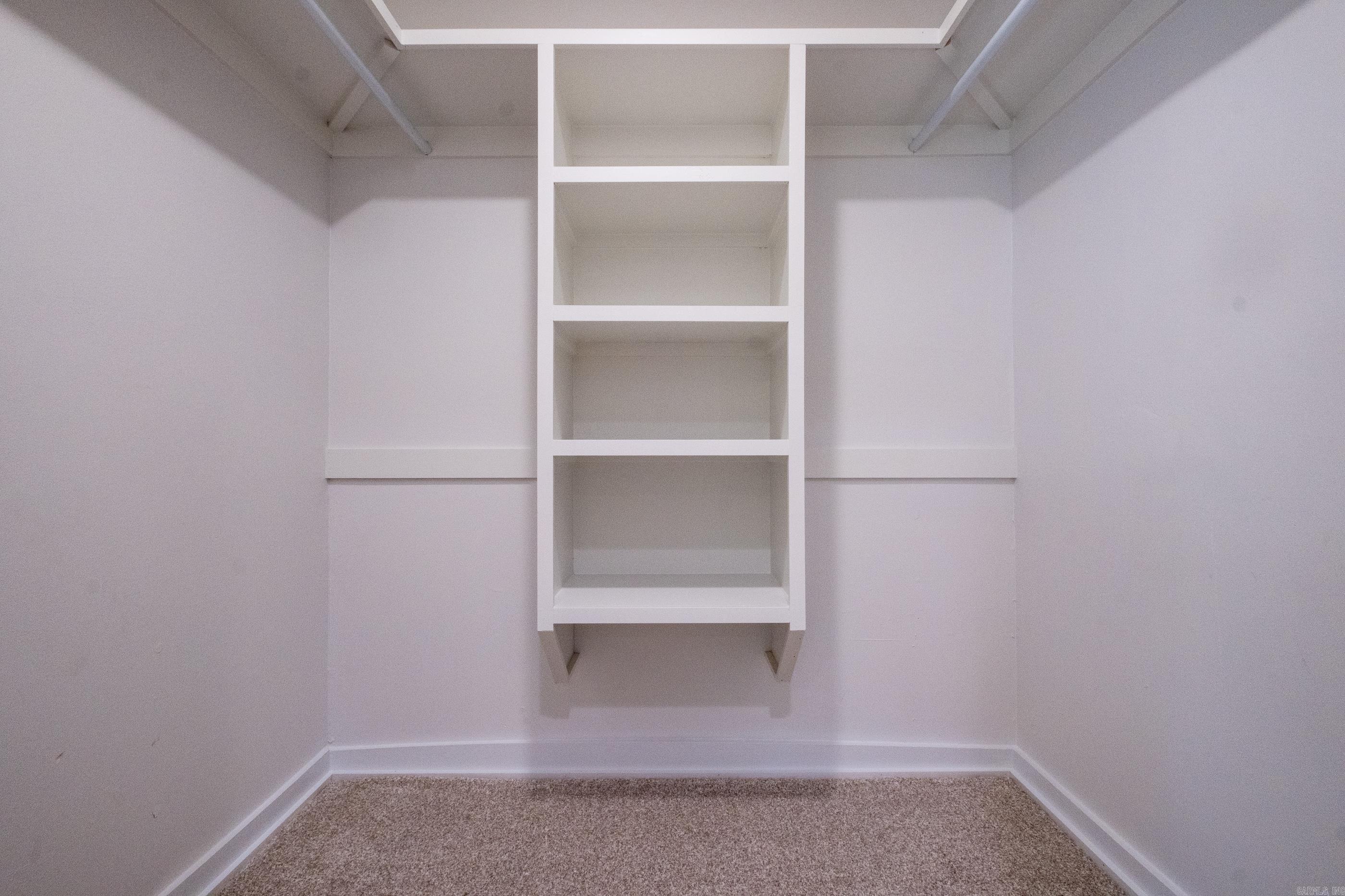 LINCOLN PARK - Residential