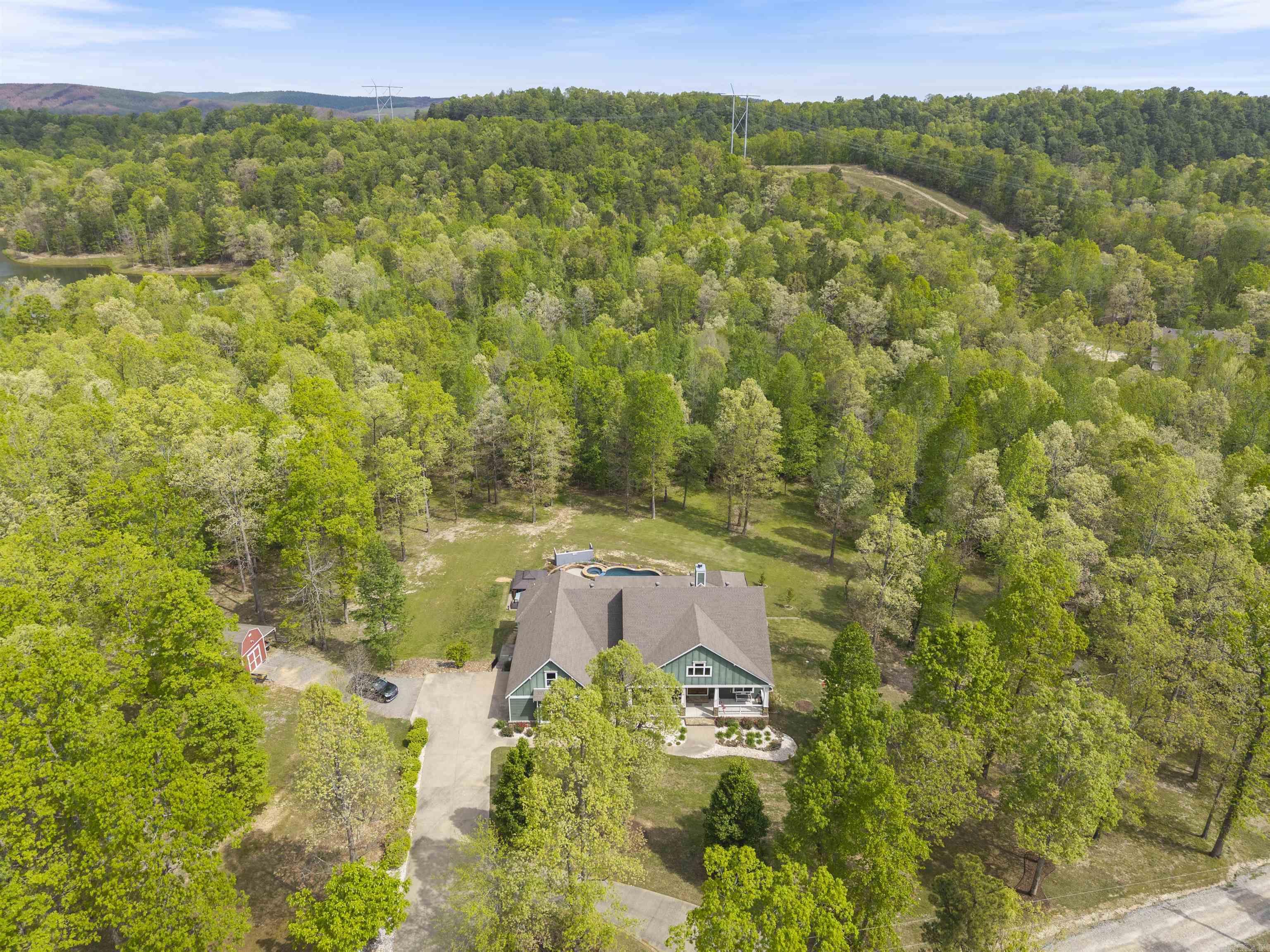 HAWK VALLEY ESTATES I - Residential