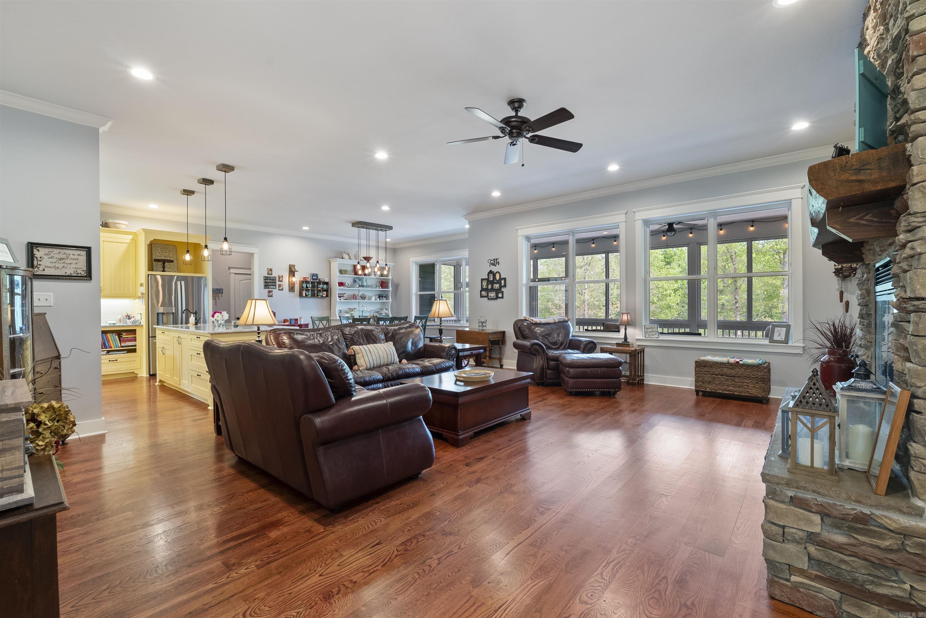 HAWK VALLEY ESTATES I - Residential