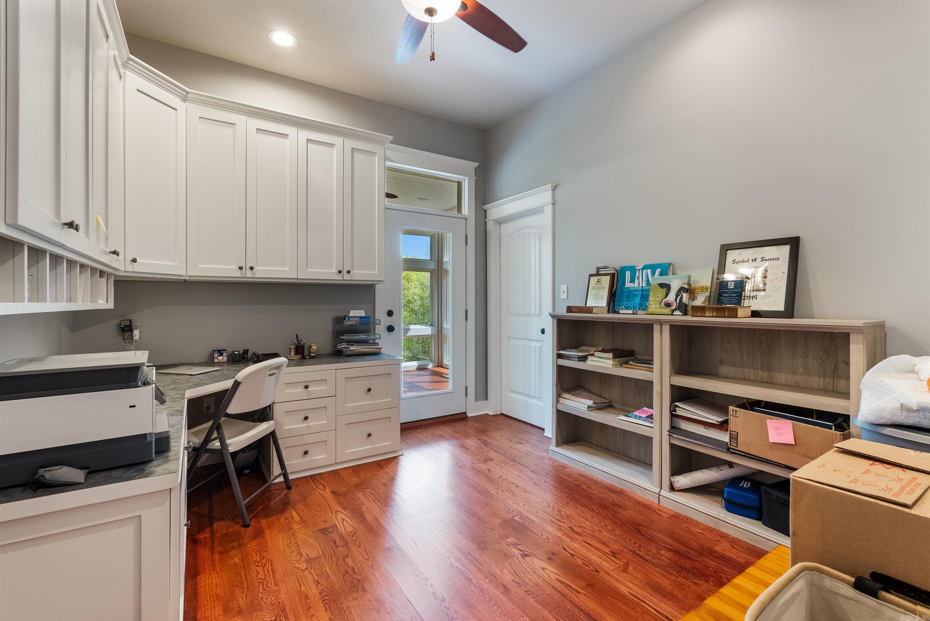 HAWK VALLEY ESTATES I - Residential