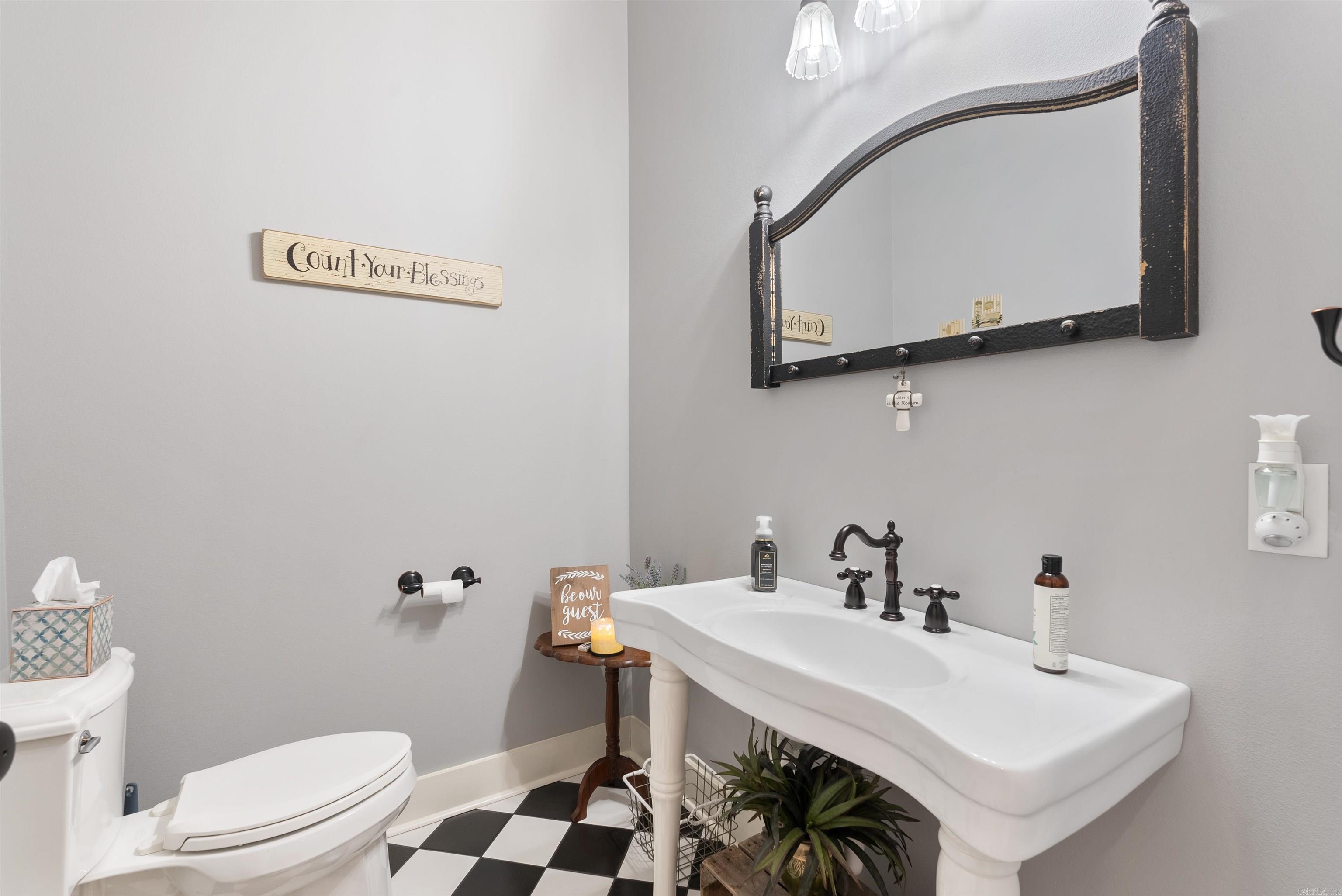 HAWK VALLEY ESTATES I - Residential