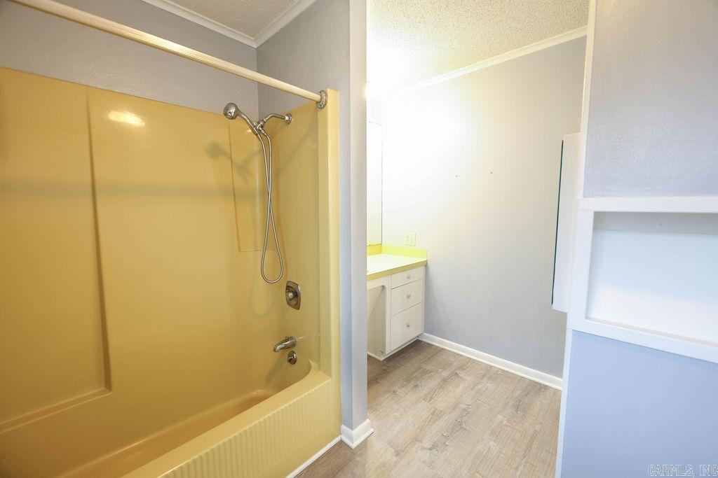 COUNTRY CLUB TERRACE - Residential