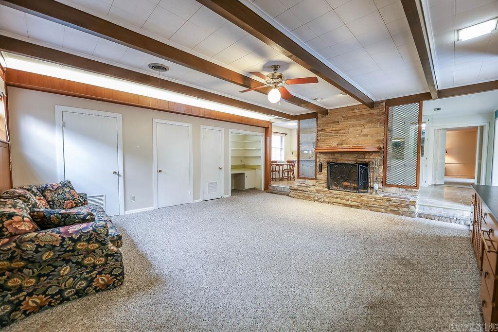 COUNTRY CLUB TERRACE - Residential