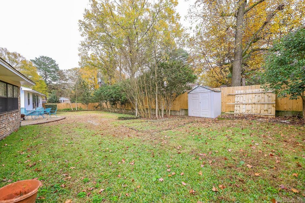 COUNTRY CLUB TERRACE - Residential