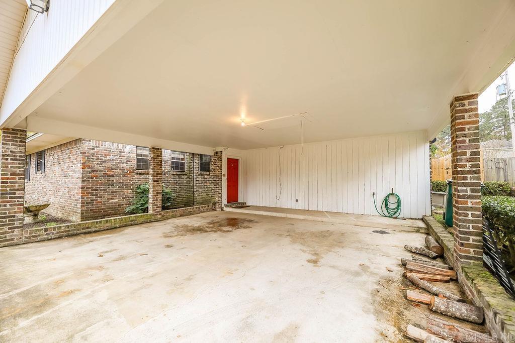 COUNTRY CLUB TERRACE - Residential