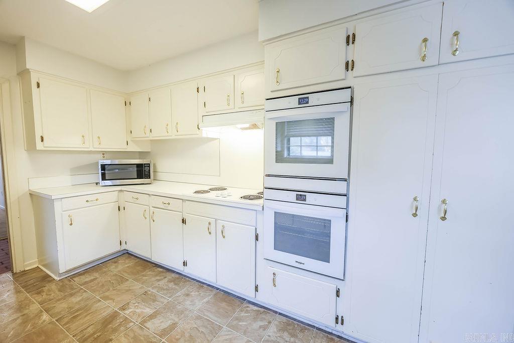 COUNTRY CLUB TERRACE - Residential