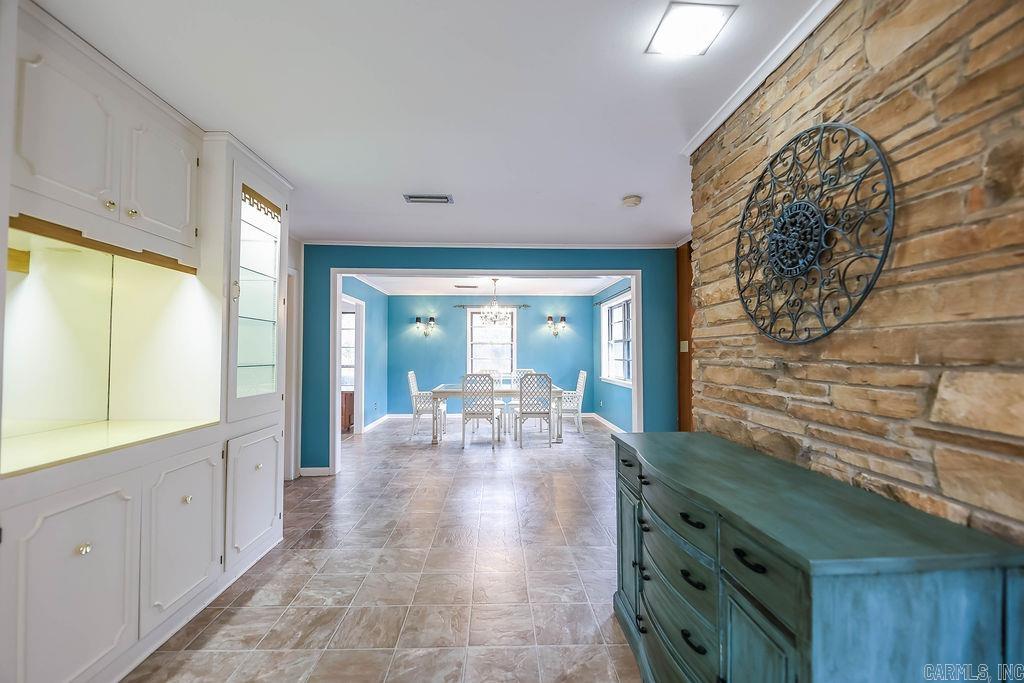 COUNTRY CLUB TERRACE - Residential