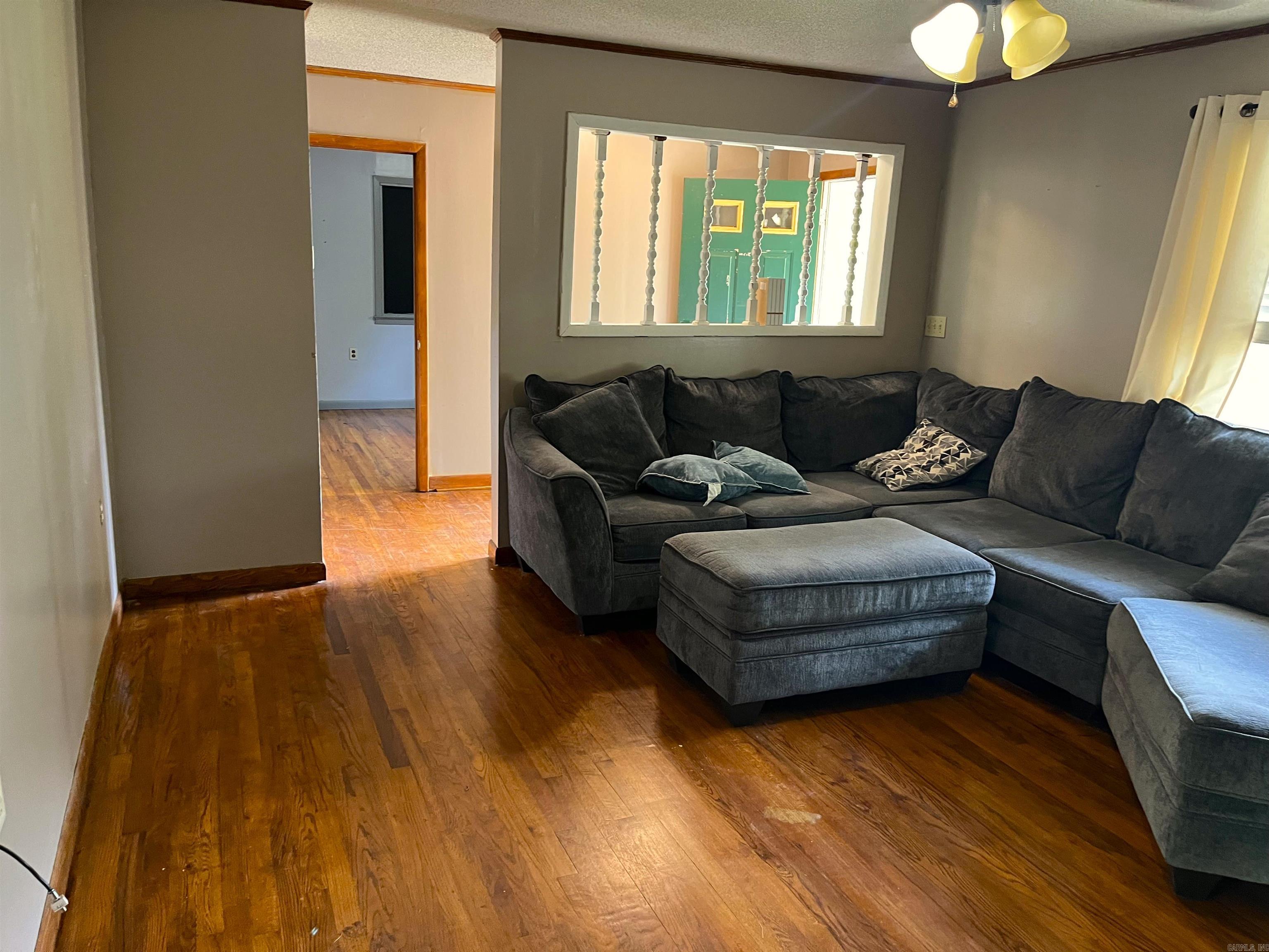 Greers Ferry-Outside - Residential