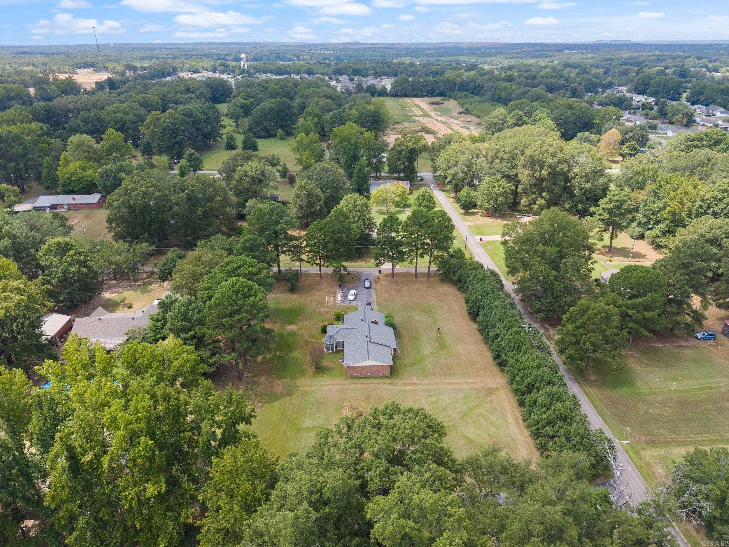 SHADY ACRES - Residential