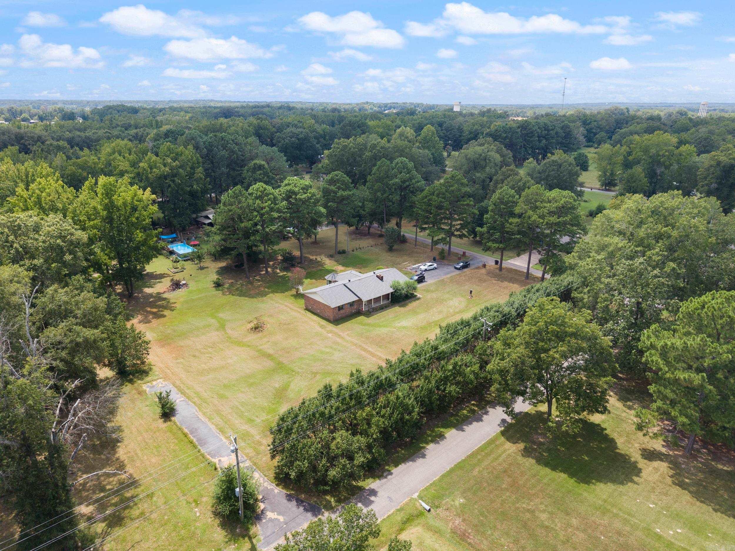 SHADY ACRES - Residential