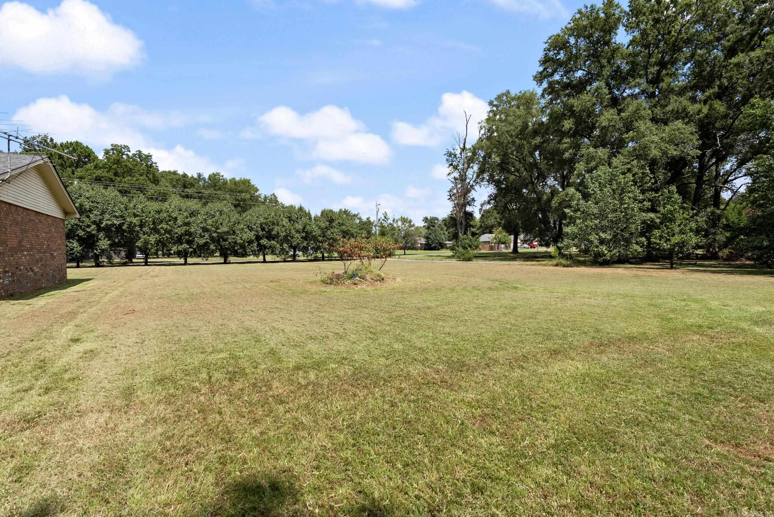 SHADY ACRES - Residential