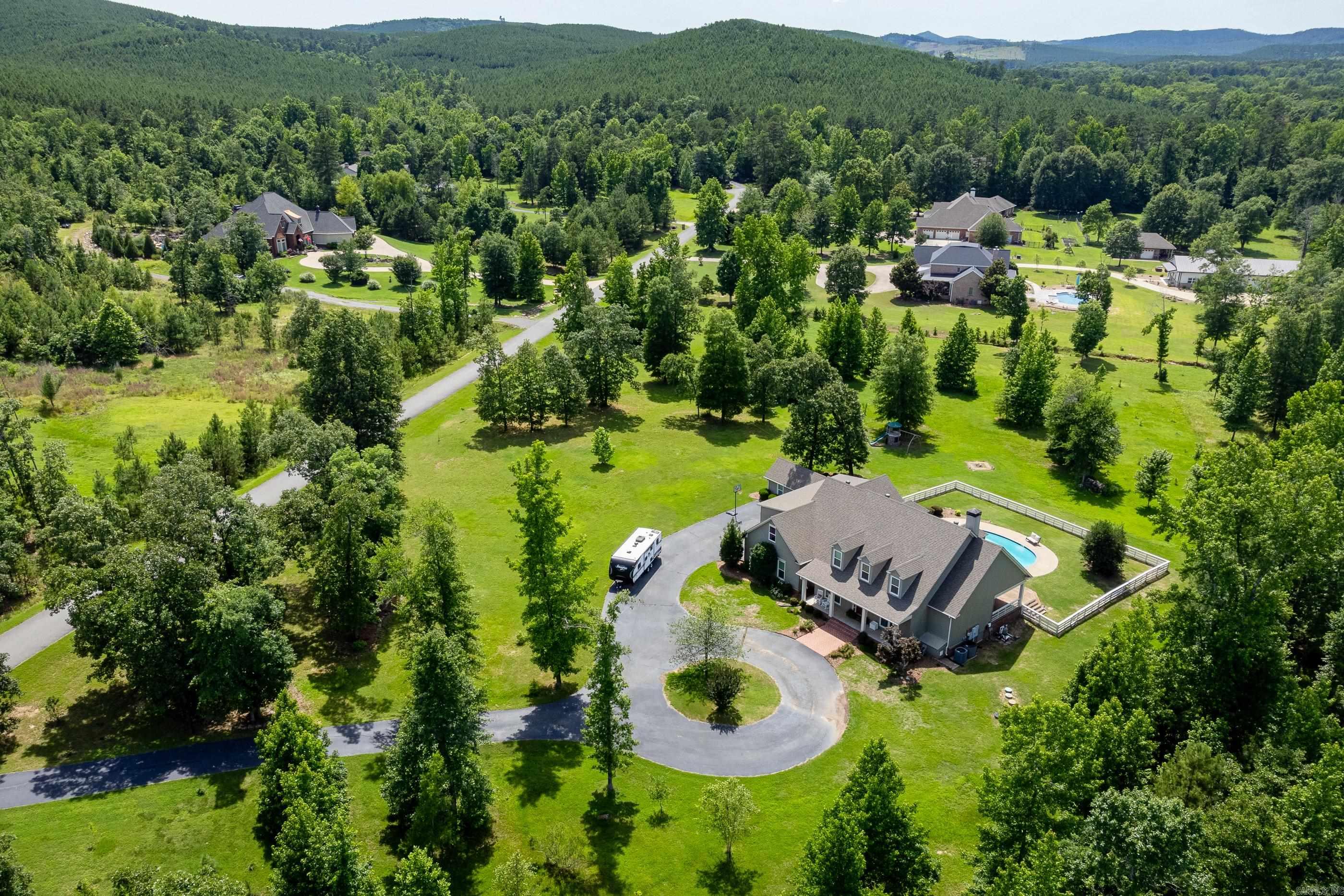 SOMERSETT ESTATES - Residential