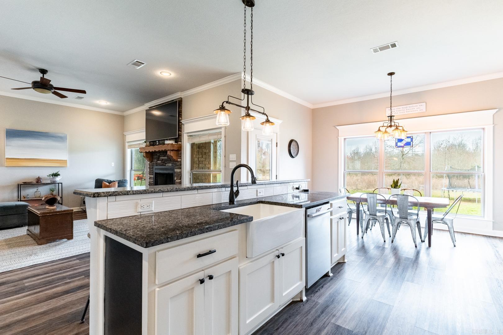 GREYSTONE - Residential