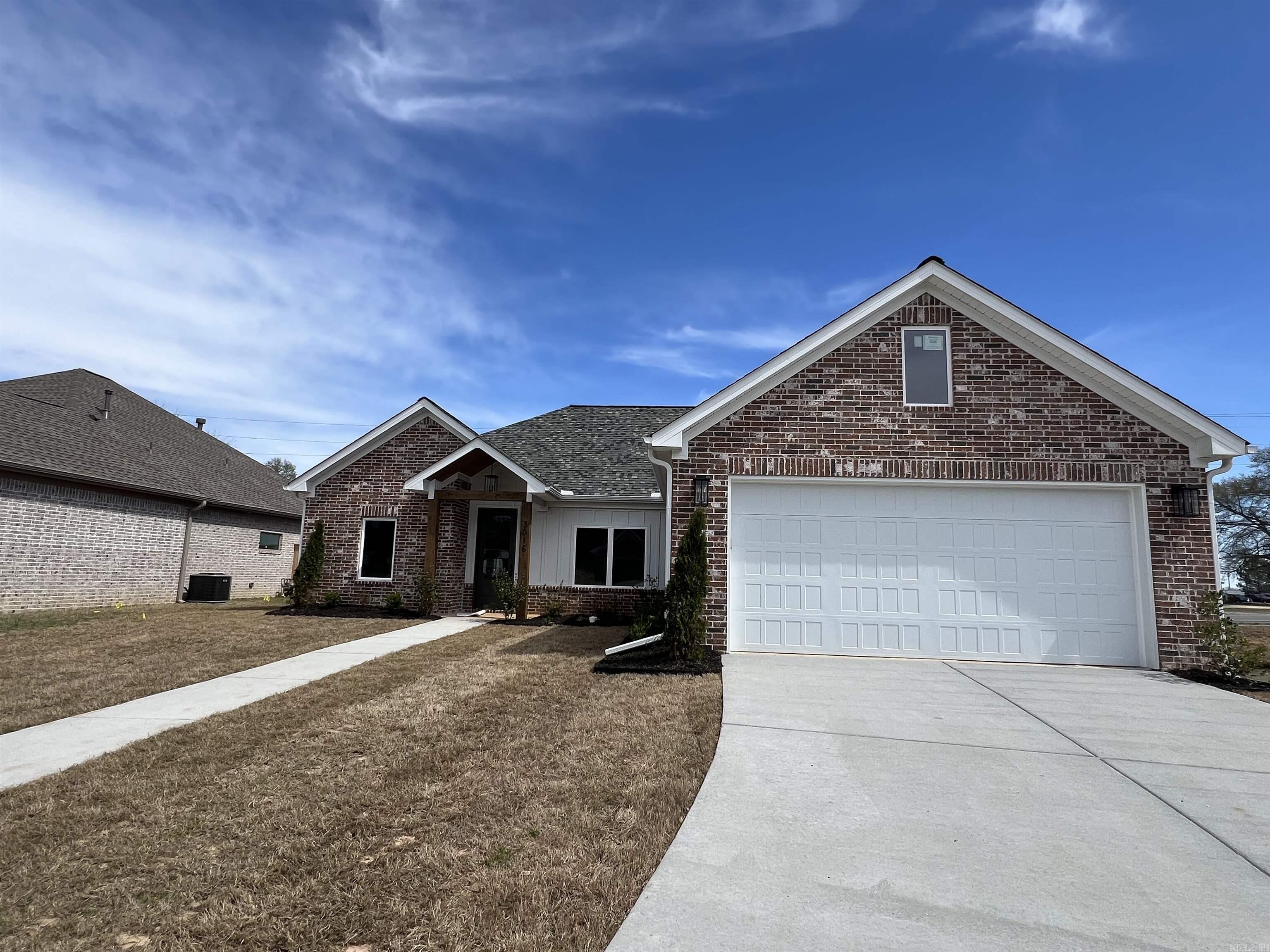 SPENCER CROSSING LLC - Residential