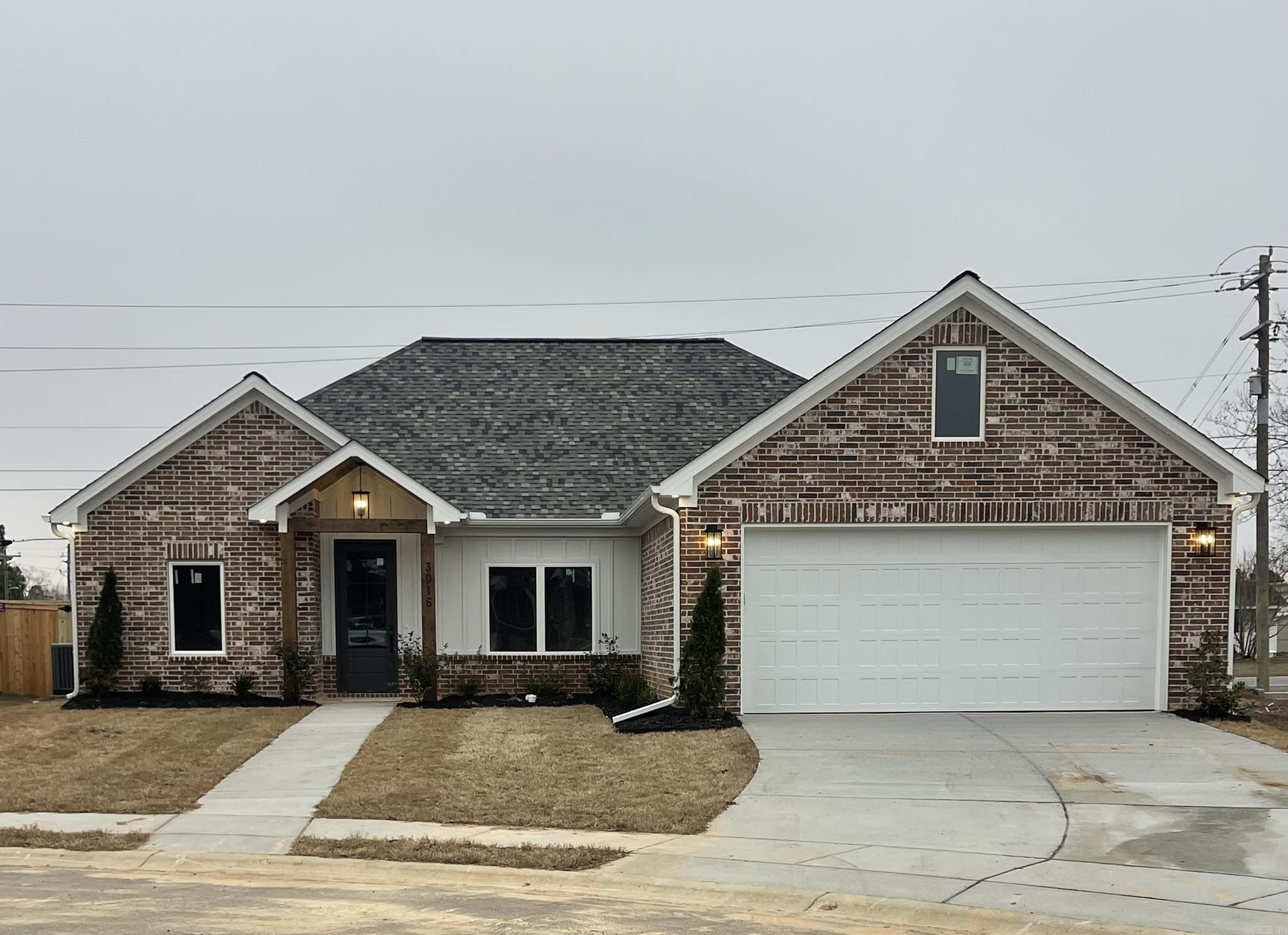 SPENCER CROSSING LLC - Residential