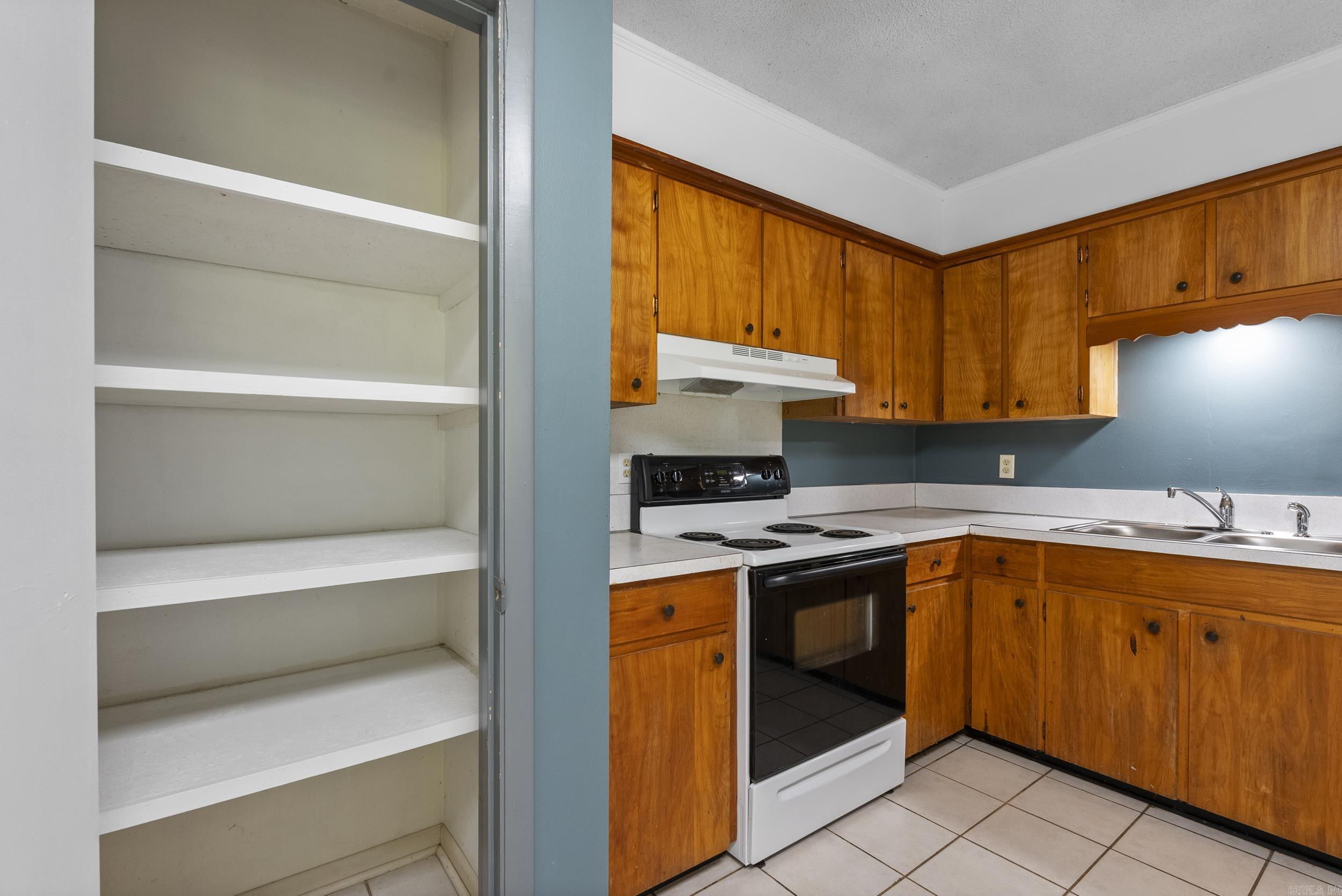 WESTWOOD GARDENS - Residential