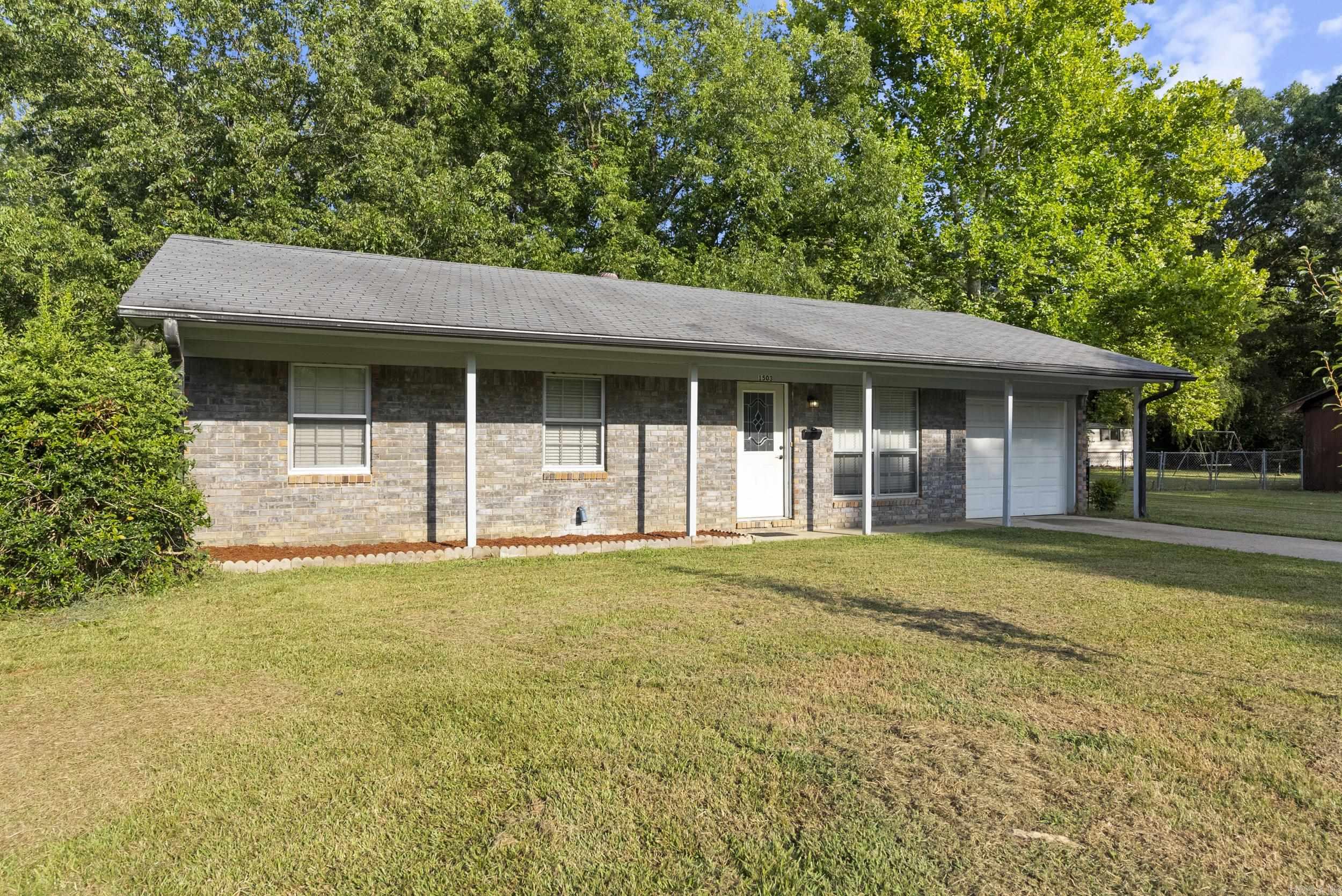 WESTWOOD GARDENS - Residential