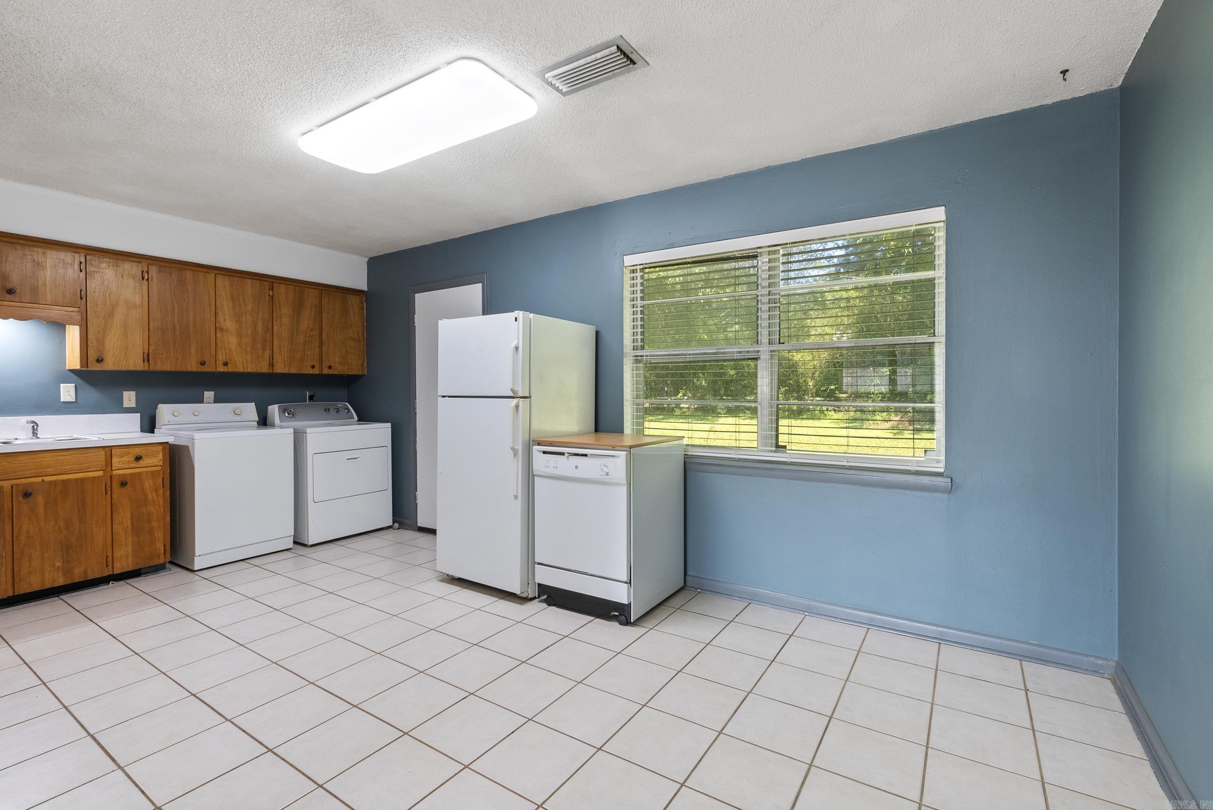 WESTWOOD GARDENS - Residential