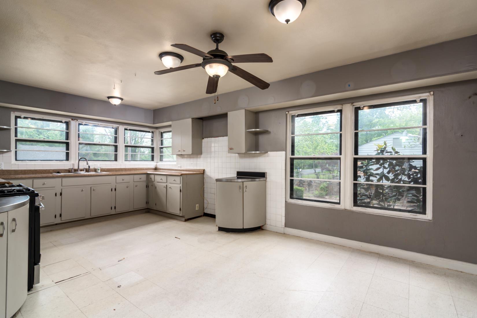 Johnson SJ - Residential