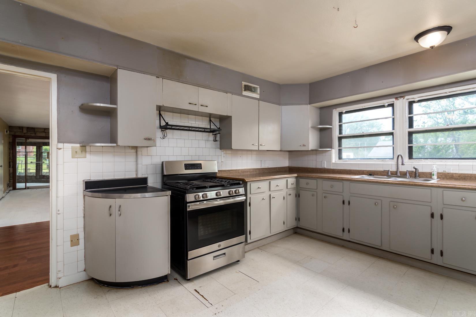 Johnson SJ - Residential