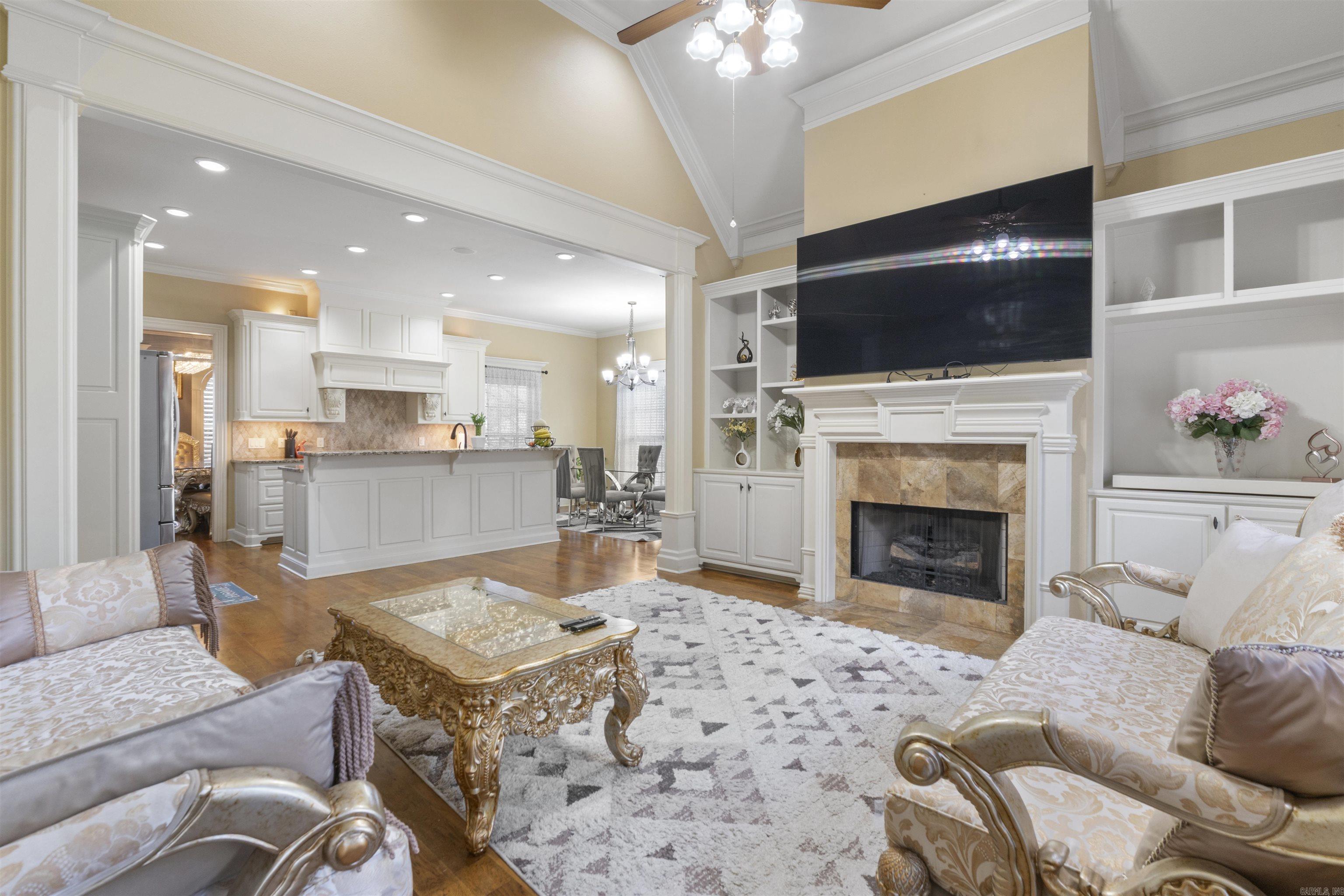 THE VILLAGES OF WELLINGTON - Residential