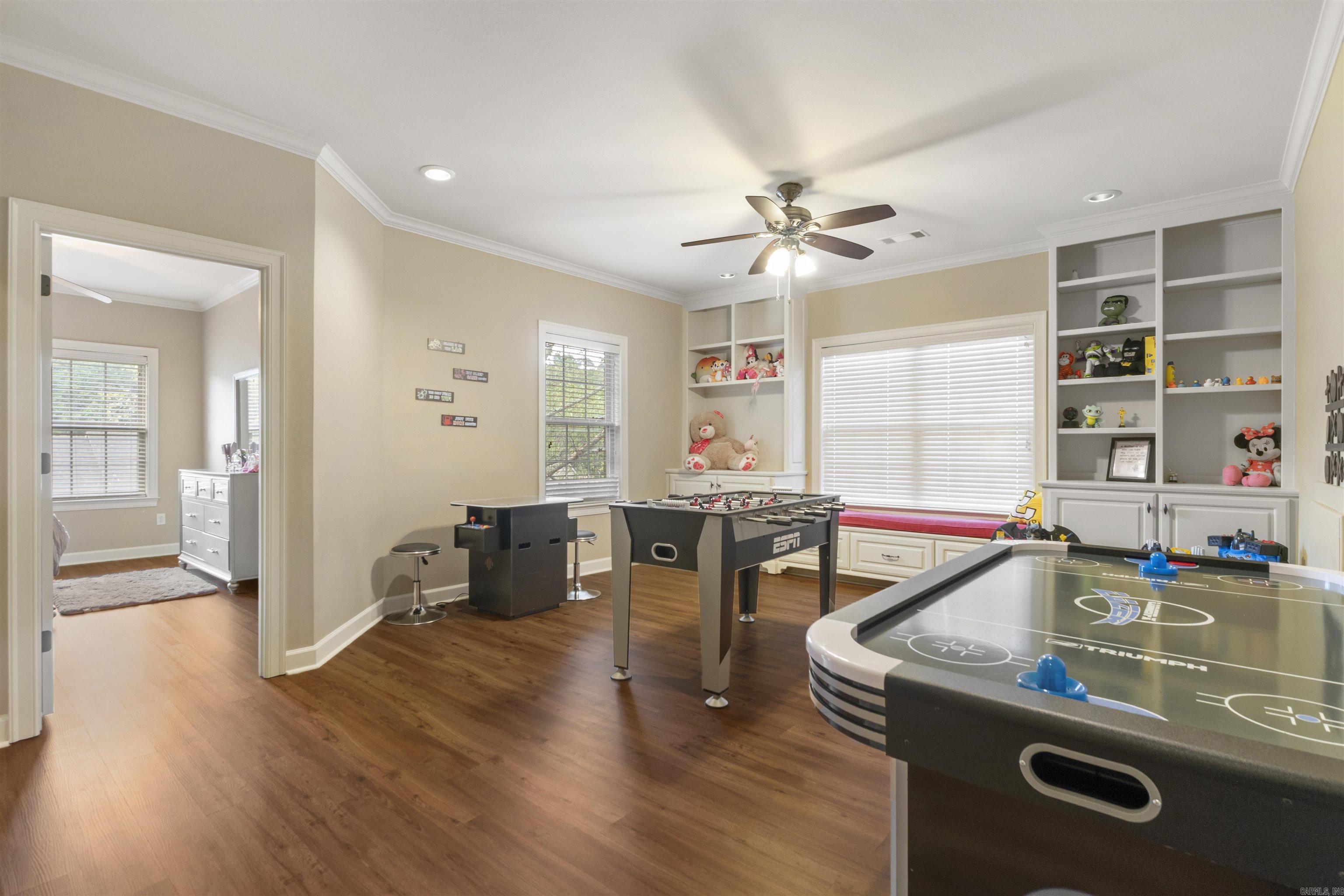 THE VILLAGES OF WELLINGTON - Residential