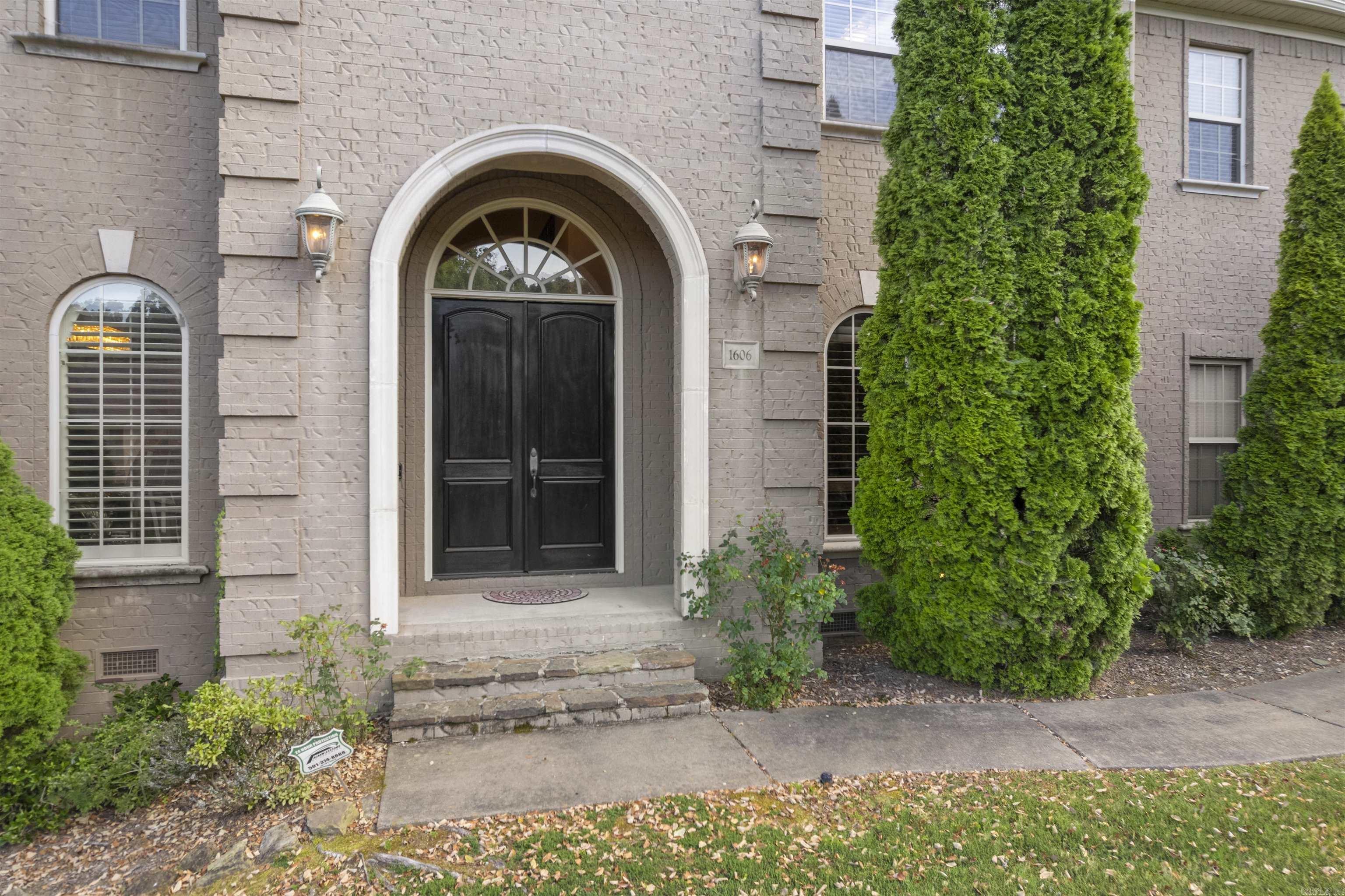 THE VILLAGES OF WELLINGTON - Residential