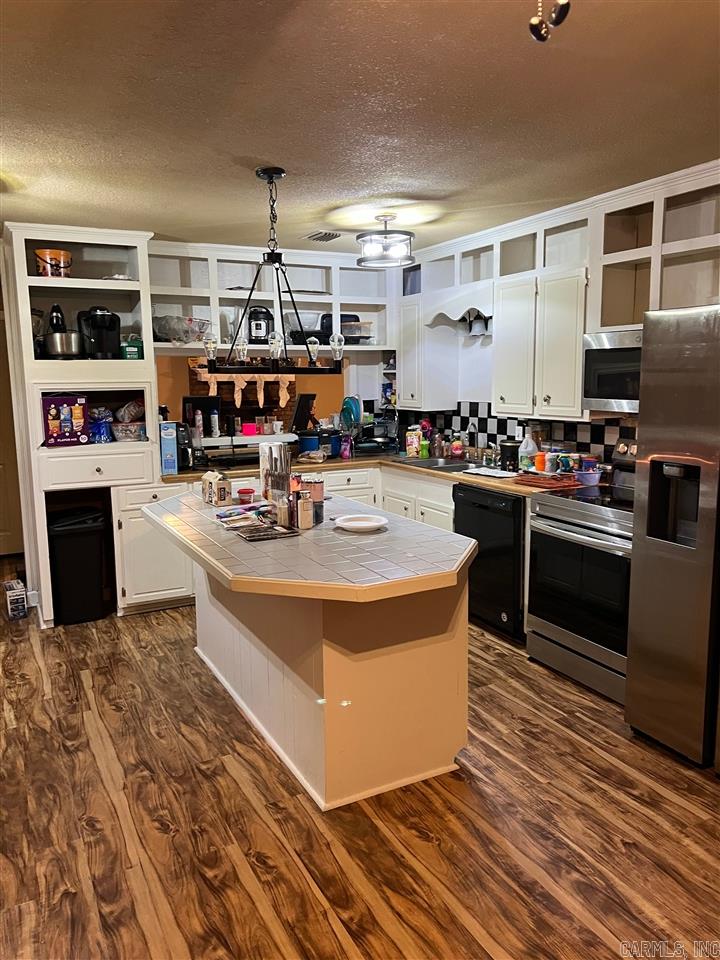 FAIRVIEW - Residential