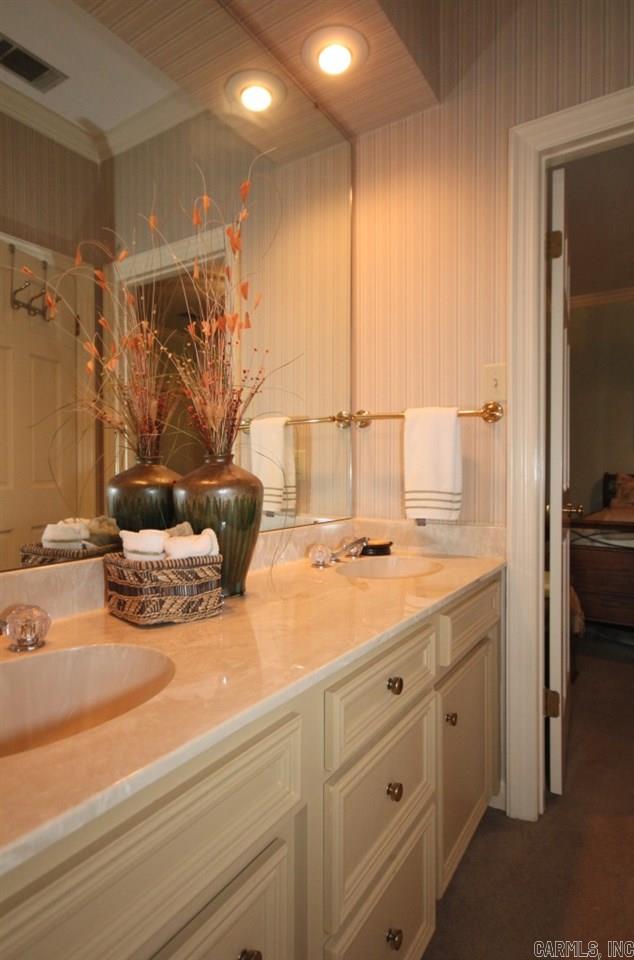 PLEASANT VALLEY MANOR - Residential