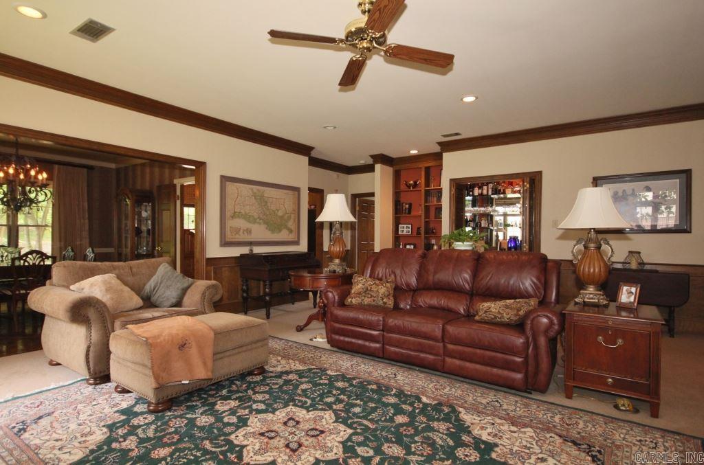 PLEASANT VALLEY MANOR - Residential