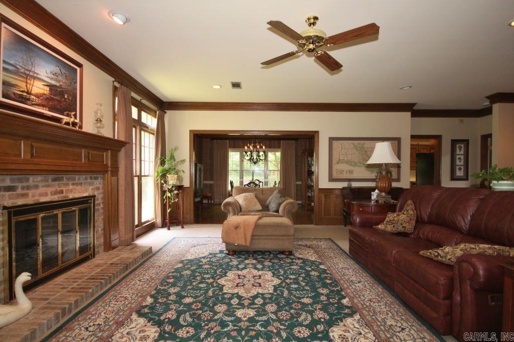 PLEASANT VALLEY MANOR - Residential