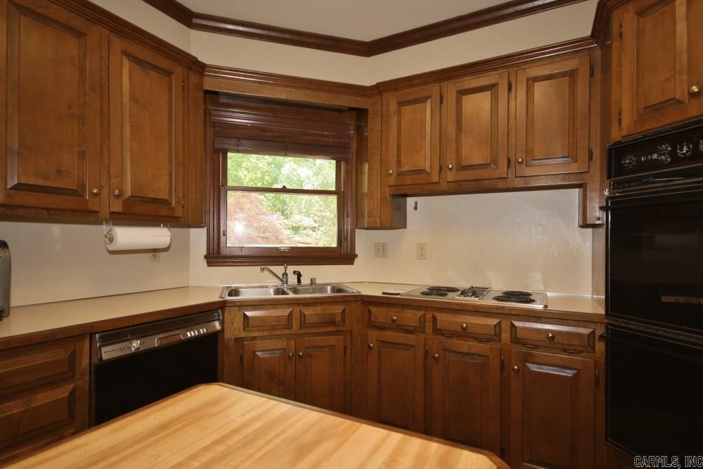 PLEASANT VALLEY MANOR - Residential