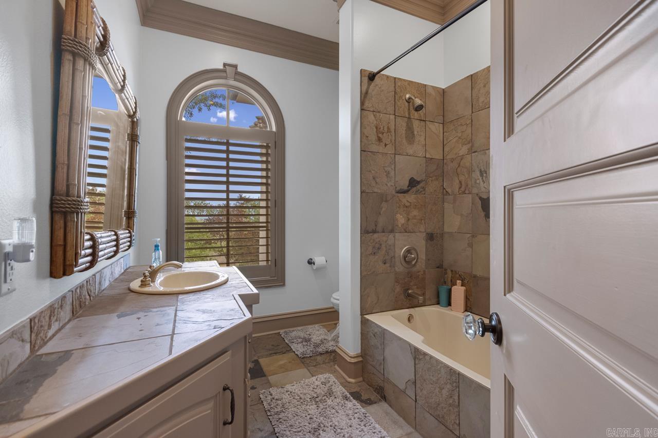 VALLEY FALLS ESTATES - Residential