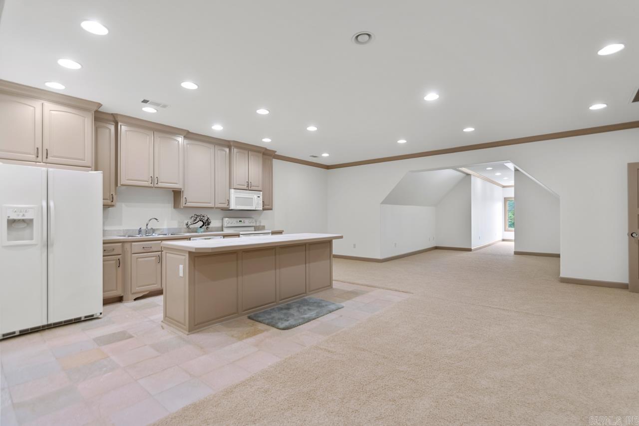 VALLEY FALLS ESTATES - Residential