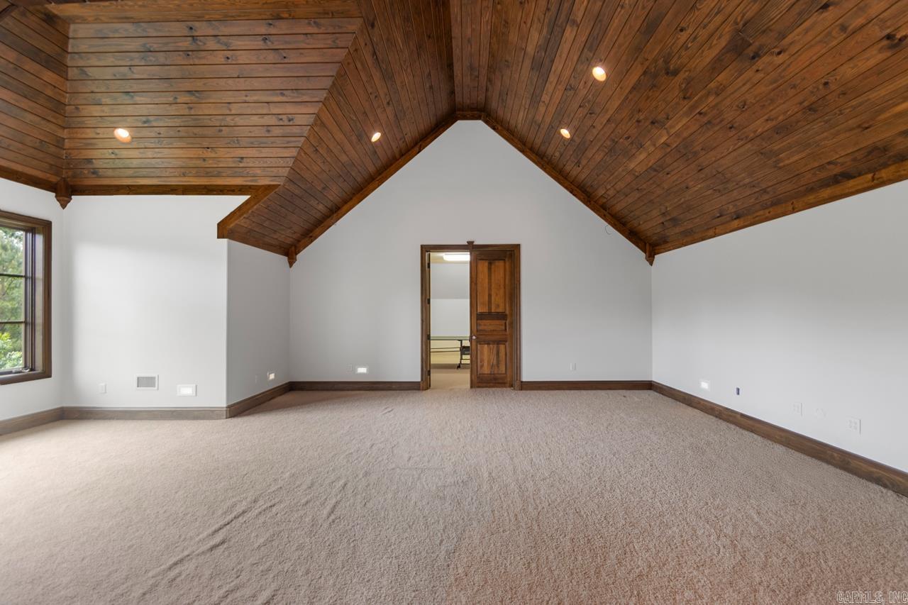 VALLEY FALLS ESTATES - Residential