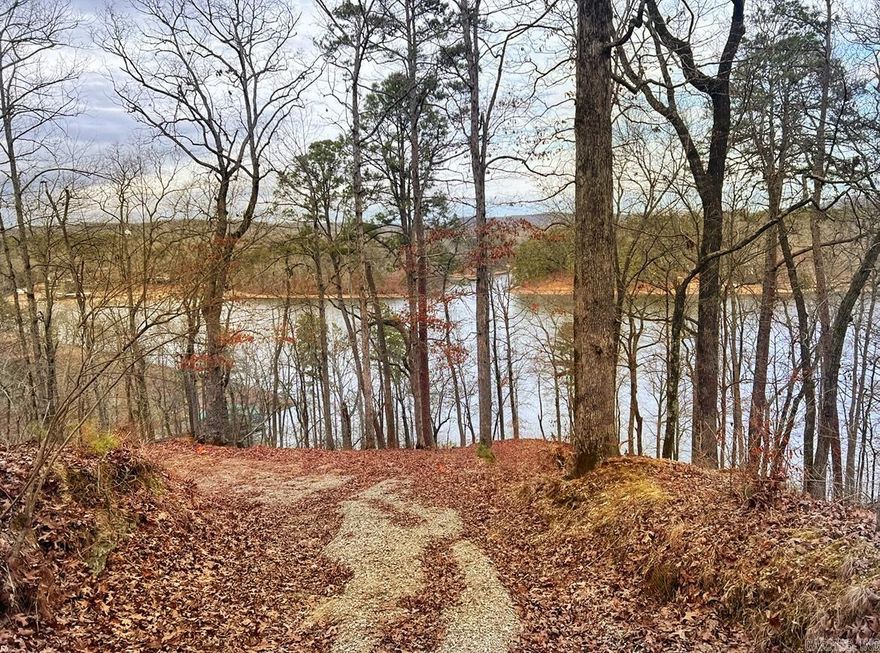 Have you been dreaming of owning multiple acres of prime secluded lake front land surrounded by the majestic Ouachita mountains? Diamondhead amenities